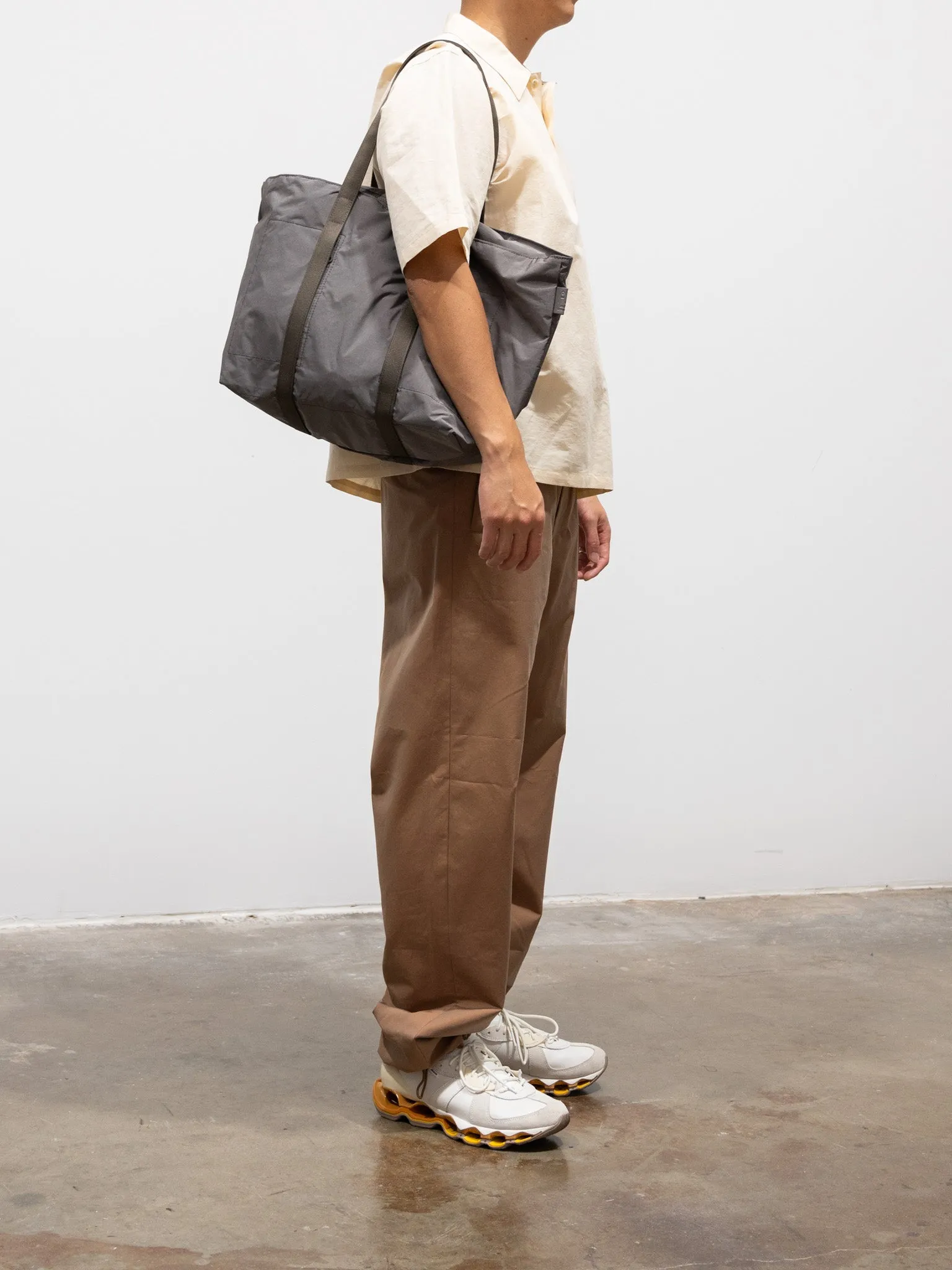 Medium Split Yarn Tote - Gray