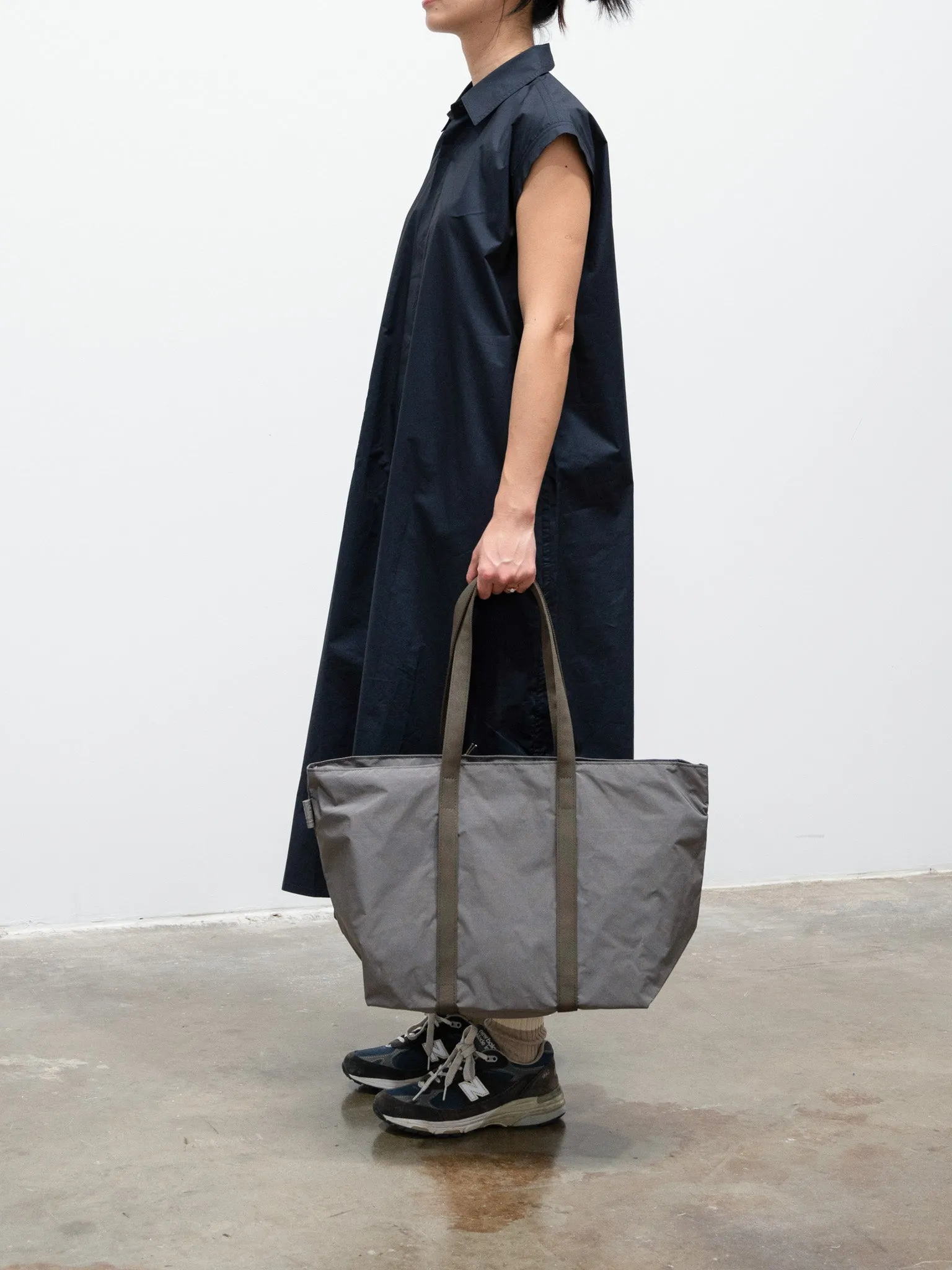 Medium Split Yarn Tote - Gray