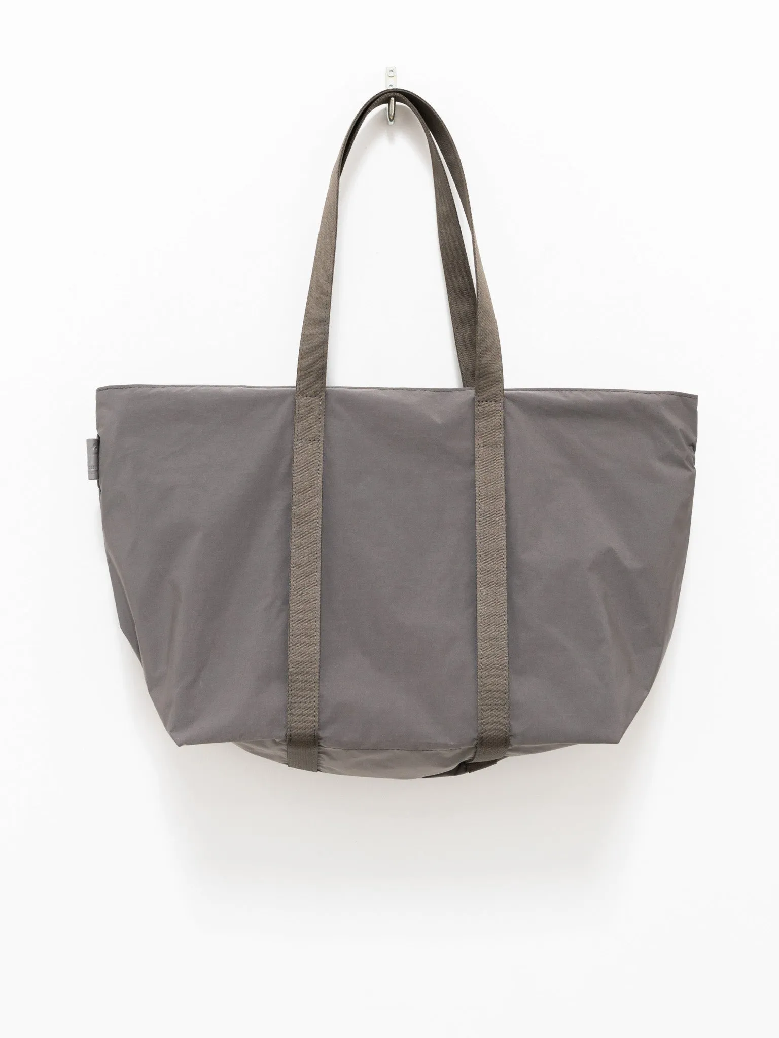 Medium Split Yarn Tote - Gray