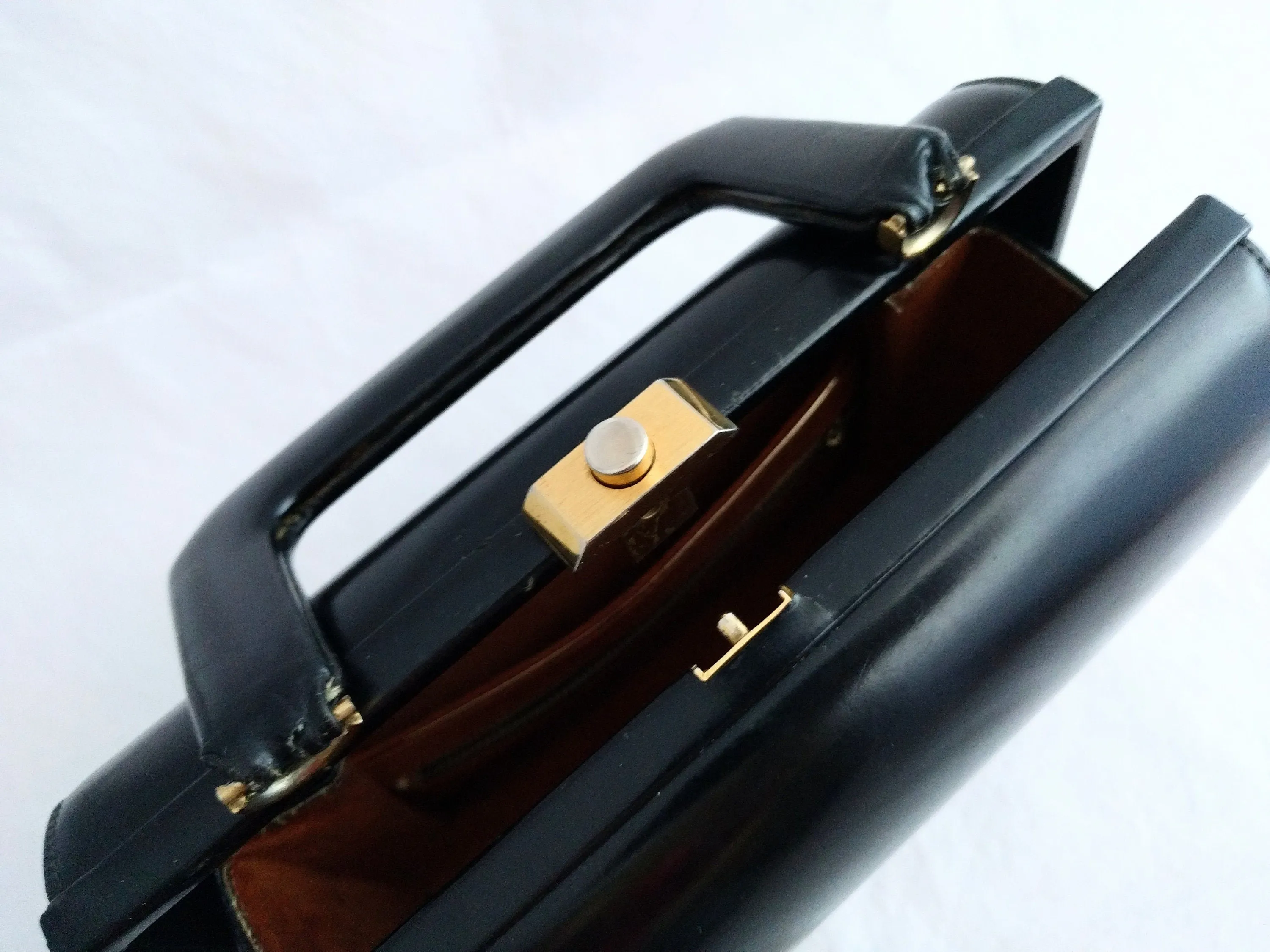 Royal Ternera -  Classic Elegance - Stunning 60s  vintage leather bag by Royal Ternera Rare 1960s Vintage Leather Handbag